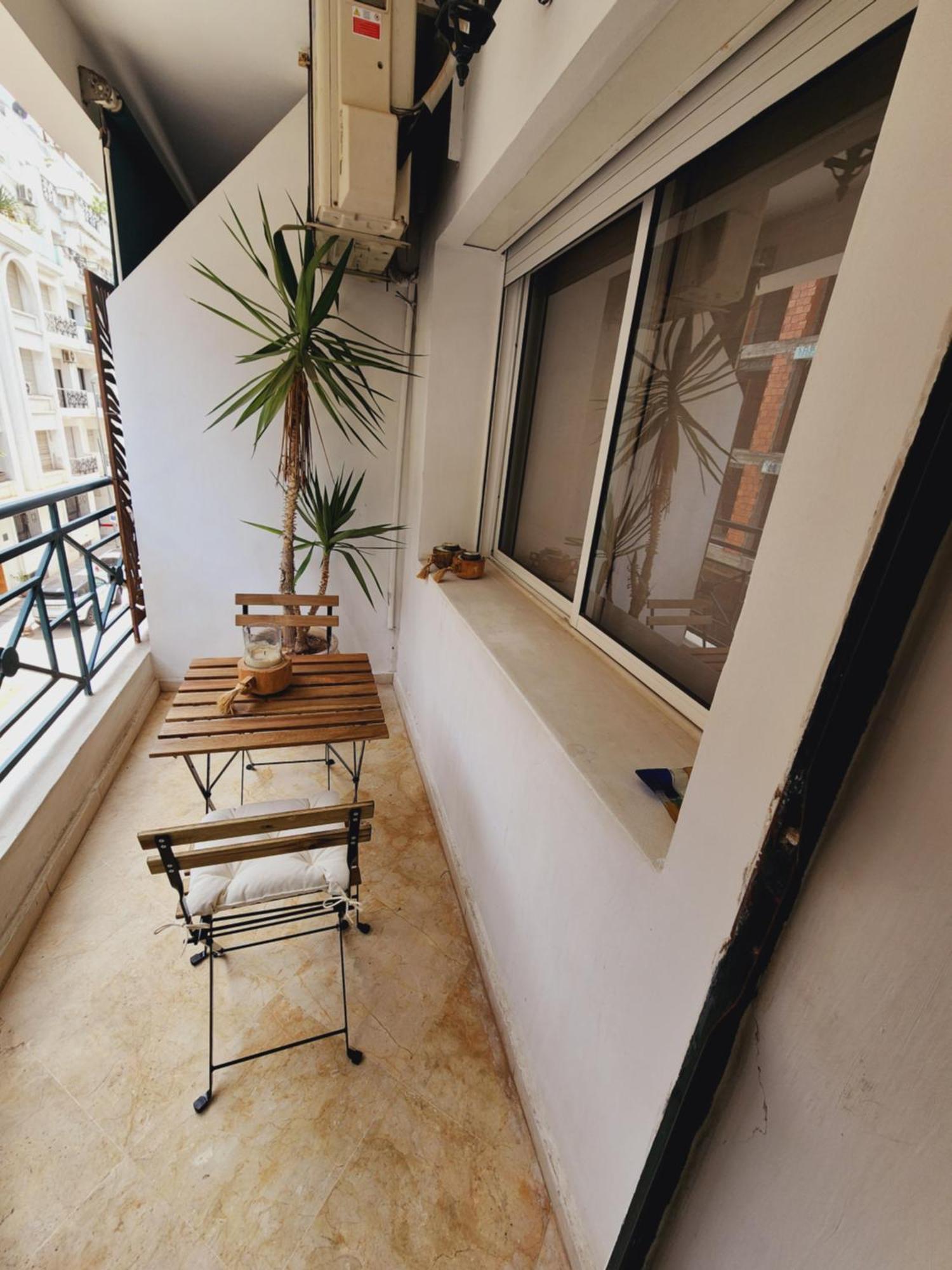Number Nine Triangle D'or By Ib Signature - Chic 3-bedroom Family In Sought-after Area, 24 X7 Security - Self Check-in - Parking - View With Terrace - Walk To Cafes! Centre Apartment *